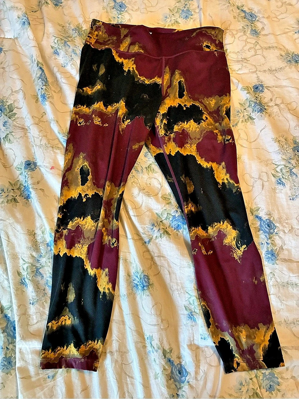 Joy Lab Abstract Print Leggings in Purple & Black Size Large Like New